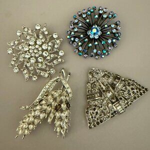 Set of 4 Brooches